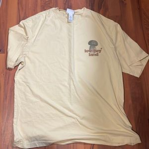 graphic tee